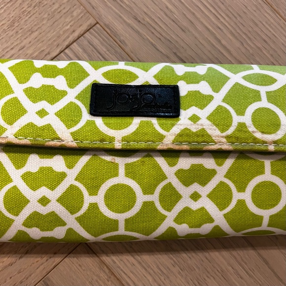 BNWT STYLING TOOL BAG AND HEAT MAT - Picture 2 of 7